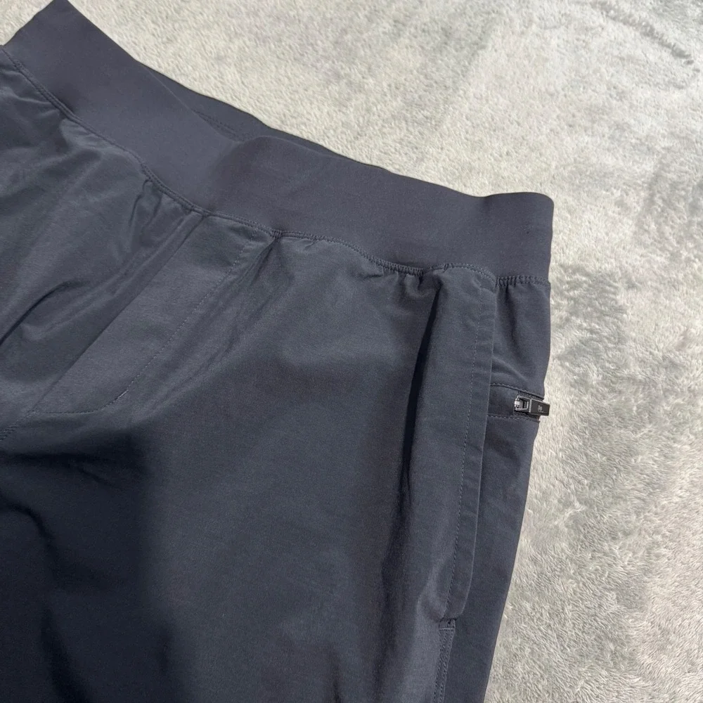 Fabletics Mens Franchise Short Black Athletic Training Gym Shorts Size M